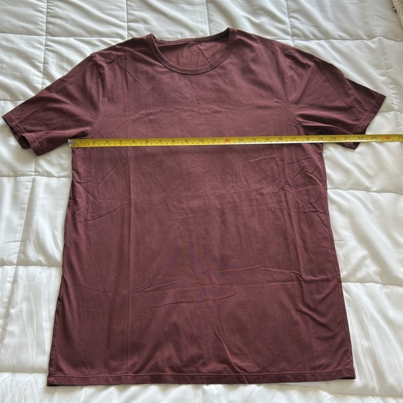 Lululemon T-Shirt - Picture 3 of 4